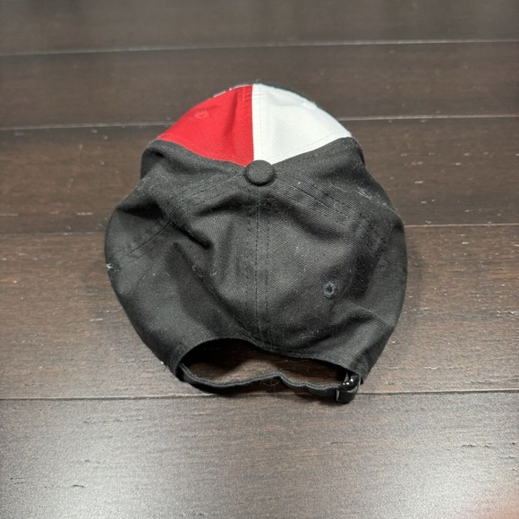 New Era Manchester United FC 9Twenty Strap Back Adjustable Hat Red White Black - Picture 3 of 7